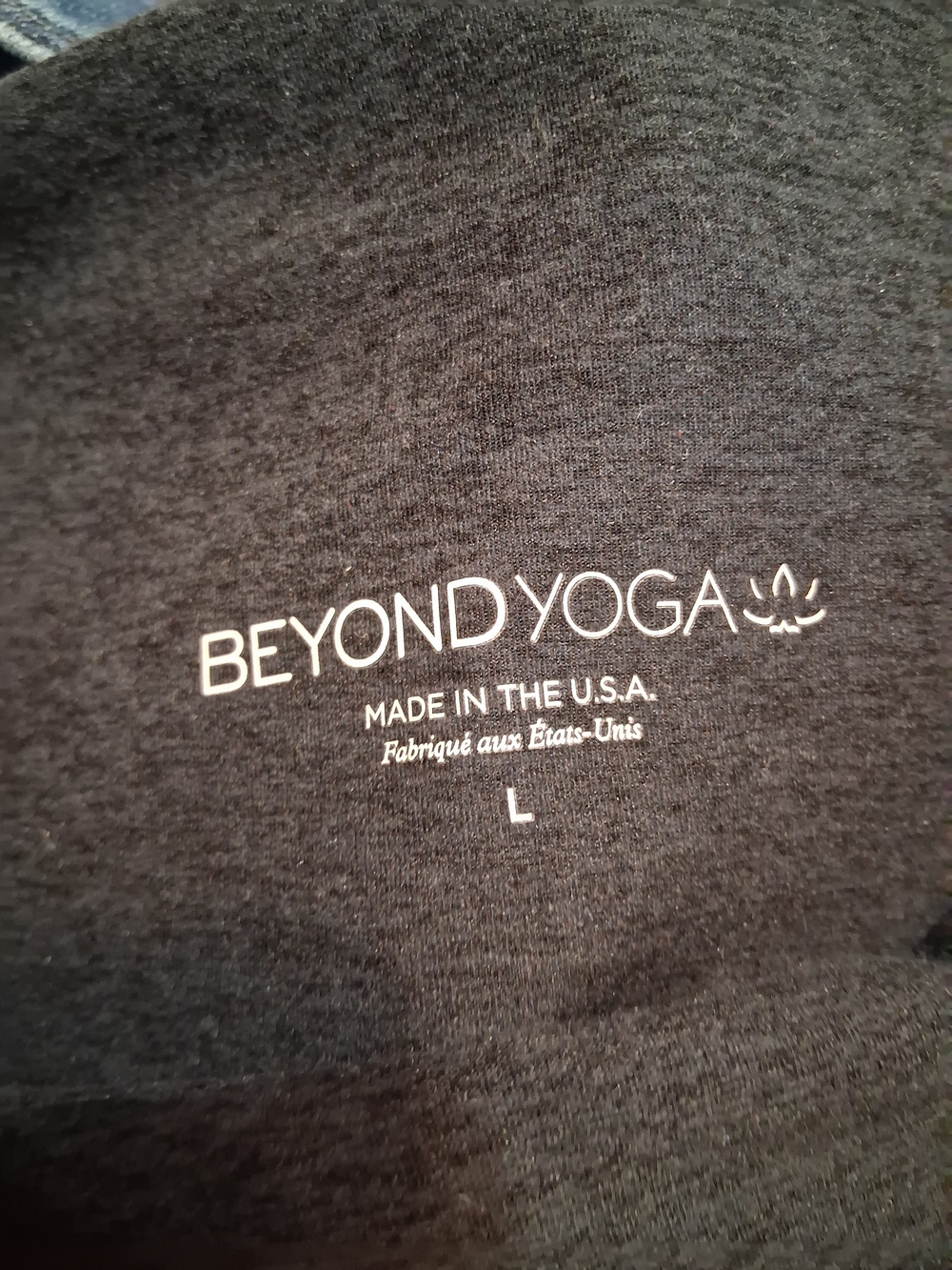 Beyond Yoga High Waisted Biker Shorts L Black Side Pocket Athletic Soft Luxe - Picture 6 of 11